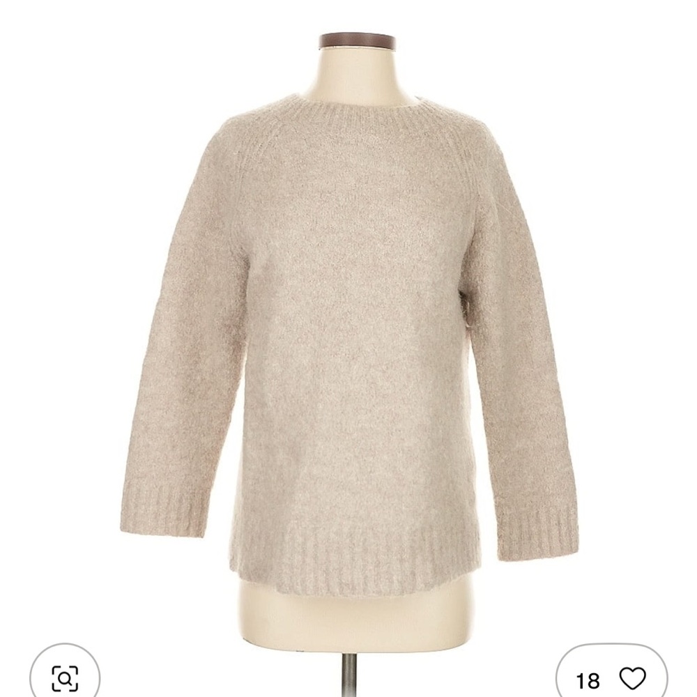 Everlane Women's Cloud Crewneck Sweater in Taupe
